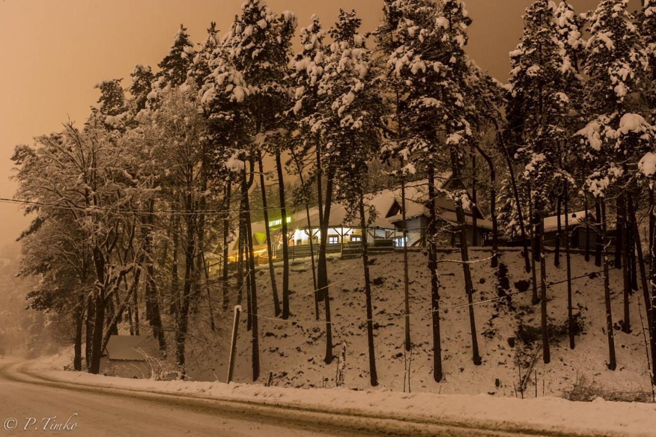 Penzion Martinov Dvor Žilina Exterior foto