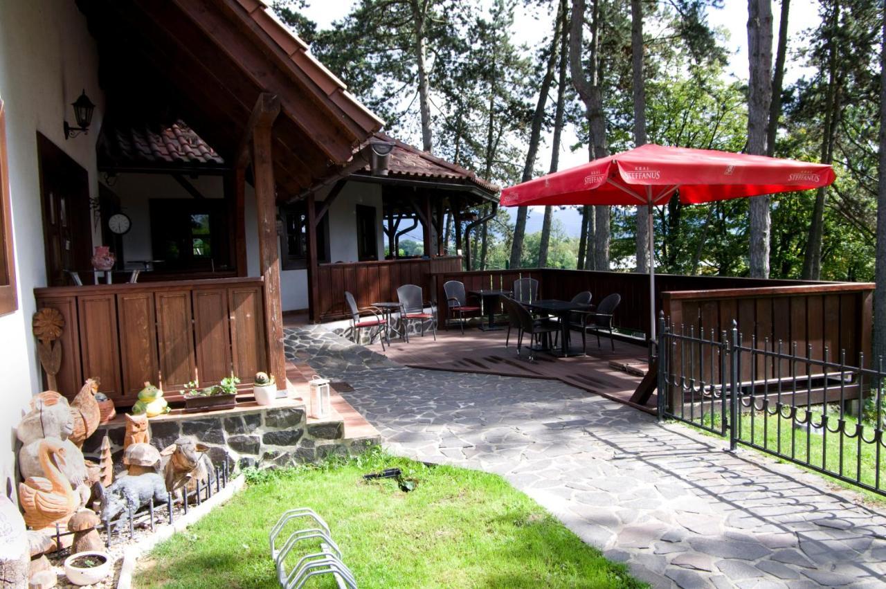 Penzion Martinov Dvor Žilina Exterior foto
